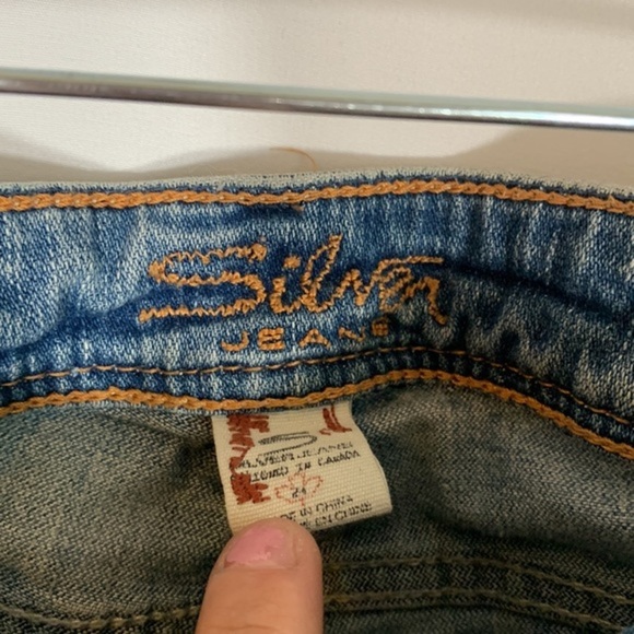 Silver Jeans Co. Light Blue Toni Distressed Jeans - Picture 12 of 13